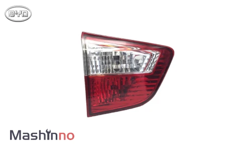 چراغ عقب چپ درب صندوق بی وای دی S6